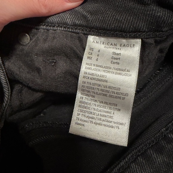 American Eagle Mom Jeans - Picture 3 of 4